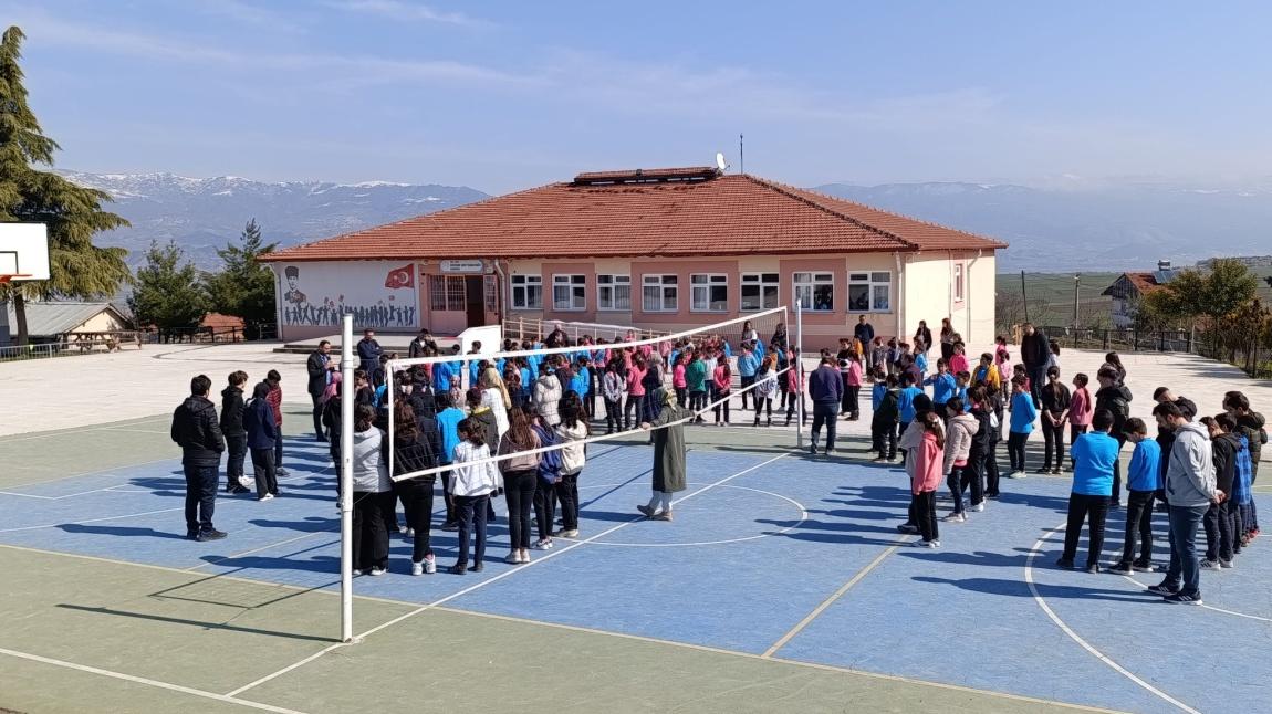 Okulumuz Öğrencileri Deprem Tatbikatında Bilinçlendi